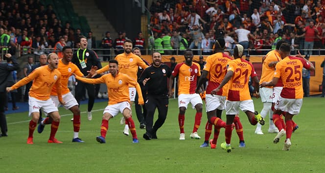 Drama u Turskoj: Galatasaraj u sudijskom vremenu došao do pobjede