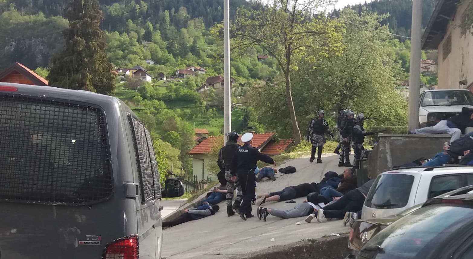 Oglasili se iz MUP-a ZDK: U tuči učestvovalo više od 200 navijača Sarajeva i Želje