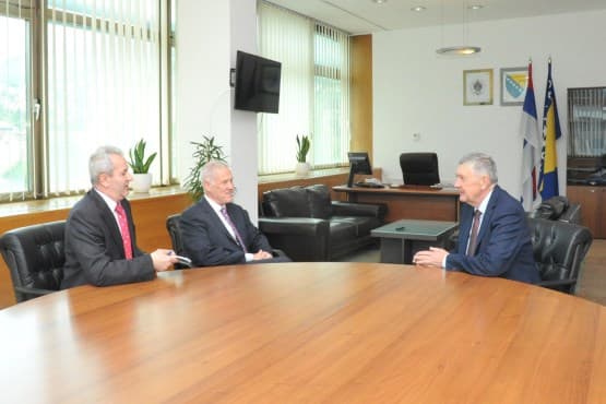Što prije formirati vlast, politička situacija se usložnjava