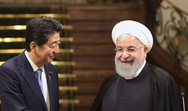 Japanski premijer došao u historijsku posjetu Iranu, a onda se desila eksplozija