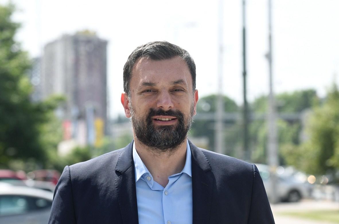 Elmedin Konaković: Ne bojim se pritisaka i prijetnji, ali imam pištolj u džepu