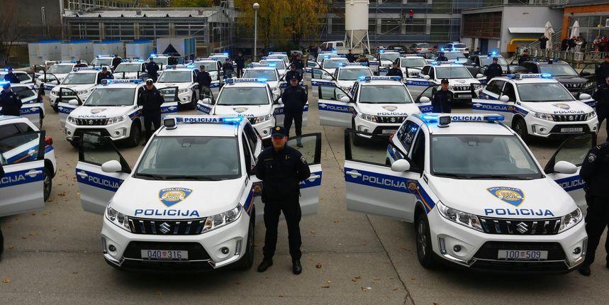 I Hrvatska jača ovlasti policije: Lakše će upadati u kuće, oduzimati vozila i rušiti dronove