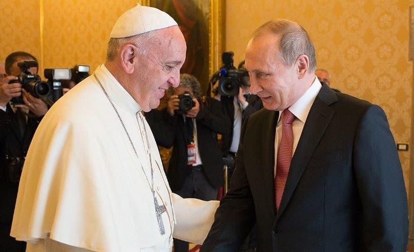 Šta je nakon dugog razgovora Putin poklonio papi Franji