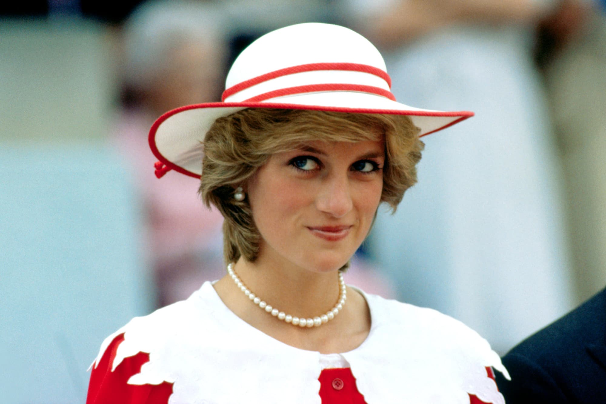 Legendarna "osvetnička" haljina princeze Dajane napunila 25 godina