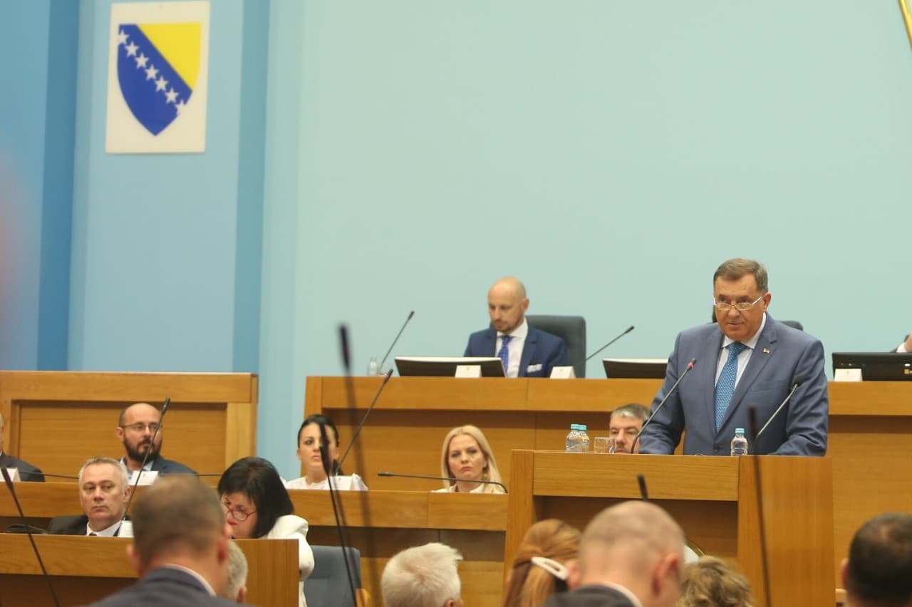 Podržan Dodikov stav: Ukoliko BiH tuži Hrvatsku zbog Pelješkog mosta, to je šteta po vitalni interes RS