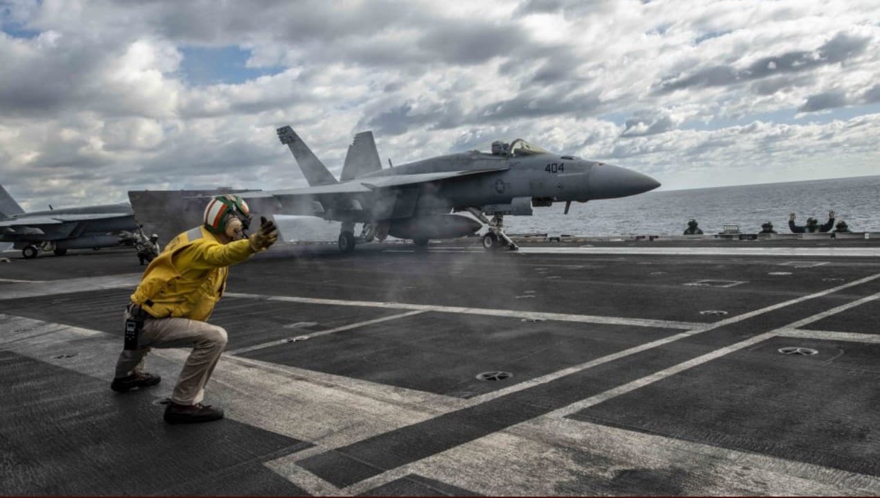 Avion F-18 pao u blizini Doline smrti