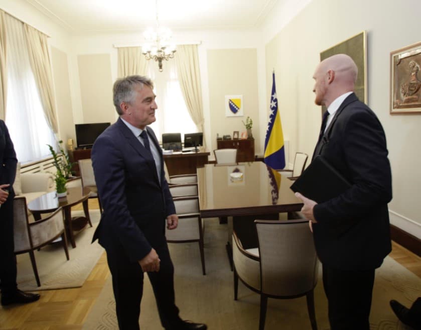Razgovarano i "o daljnjim koracima u formiranju vlasti na osnovu konsenzusa"