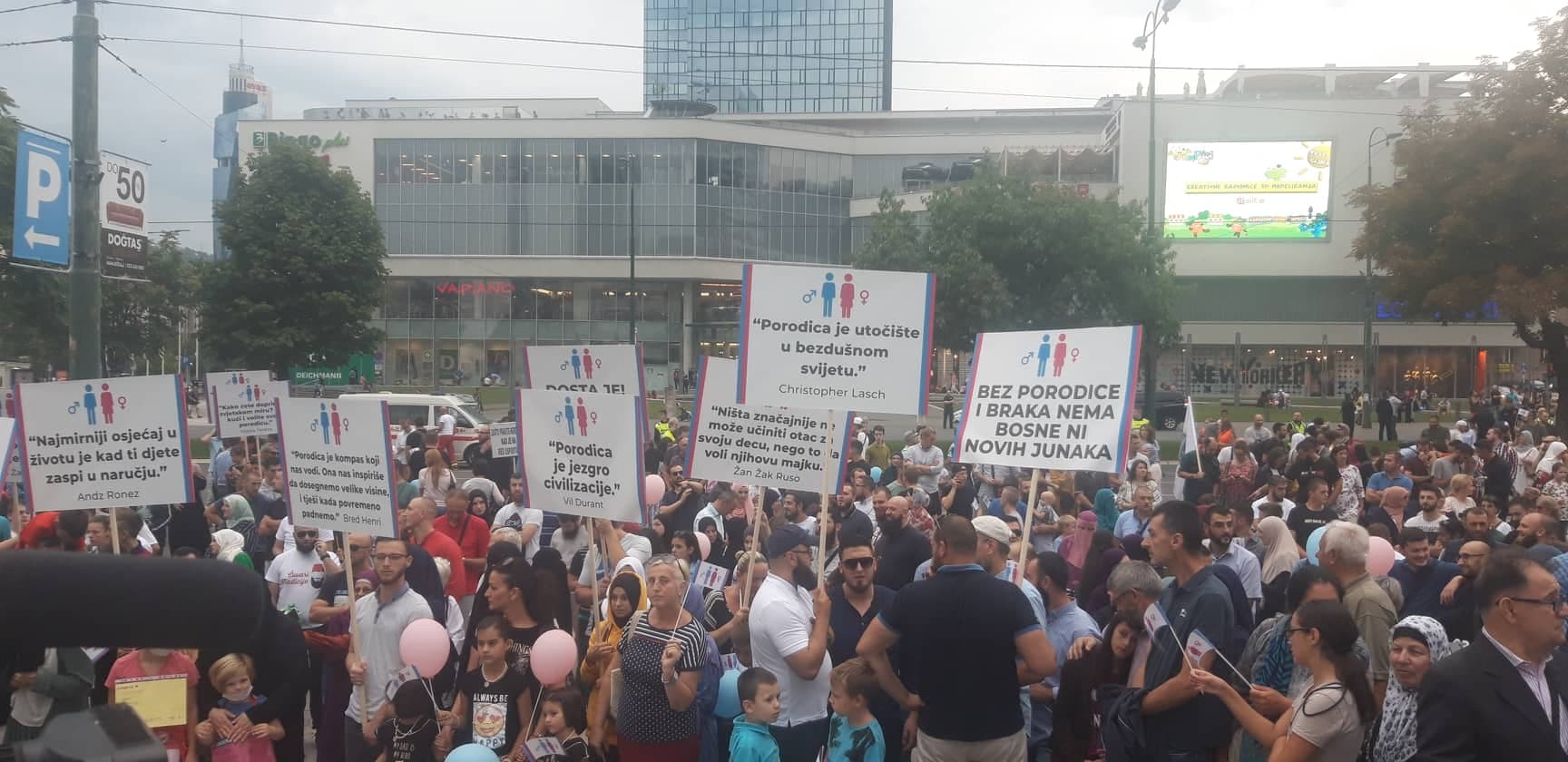 Skup protiv Povorke ponosa - Avaz