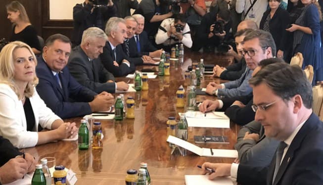 Počeo sastanak zvaničnika Republike Srpske s Aleksandrom Vučićem, tema - deklaracija SDA