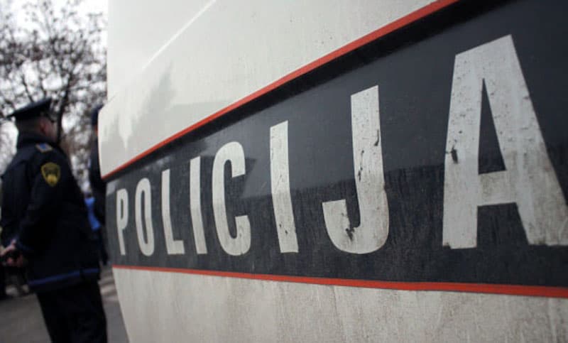 Samoubistvo u Brezi: Napunila kadu, ušla u nju i spustila fen u vodu