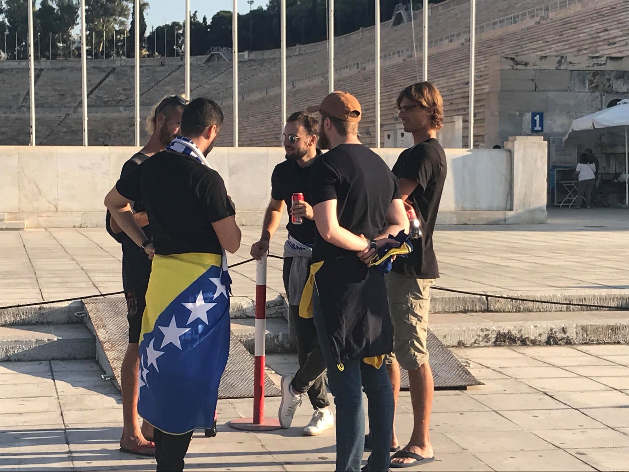 Počelo okupljanje bh. navijača u Atini: Korteom će krenuti na stadion