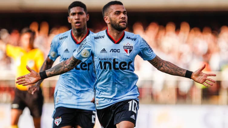 Dani Alves: Pariz je stresan grad i ima mnogo rasista