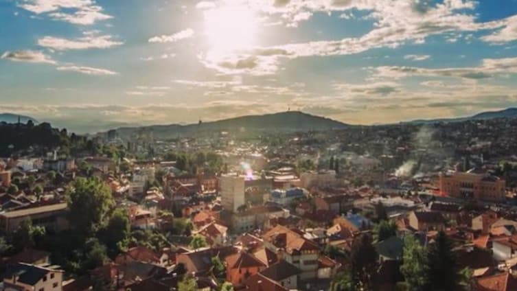 Još sunčevih zraka u oktobru, uz malu oblačnost