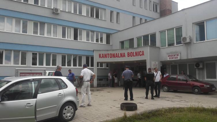 Jeziv slučaj u Goraždu: Satarom izudarao oca po glavi