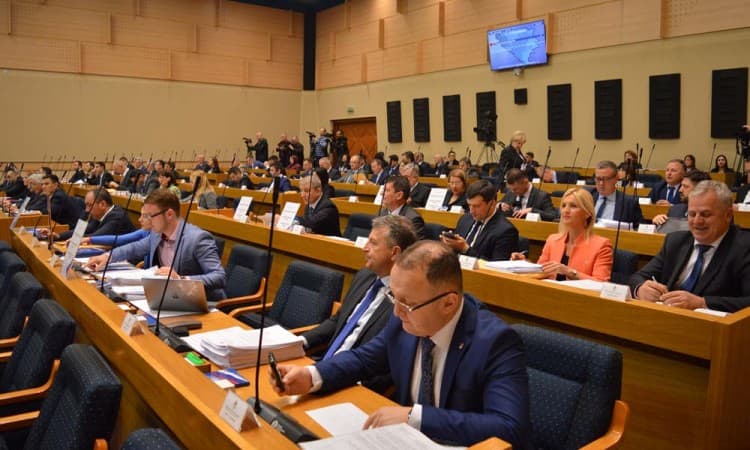 Umjesto o deklaraciji SDA, Narodna skupština sutra o transformaciji dejtonske strukture BiH