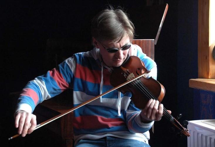 Ukrali violinu vrijednu milion maraka pa pali u ruke policije