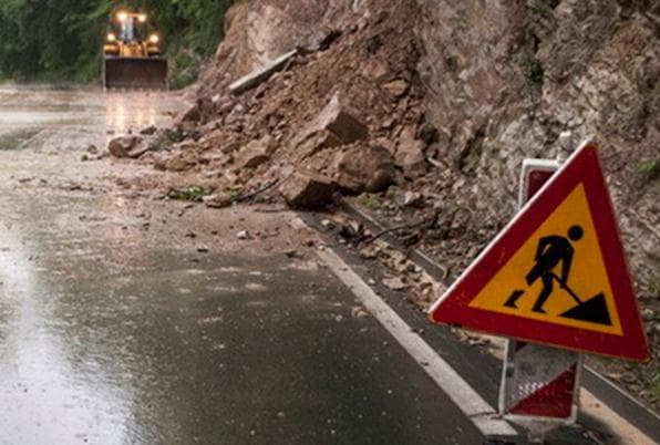 Povećana opasnost od odrona zemlje ili kamenja