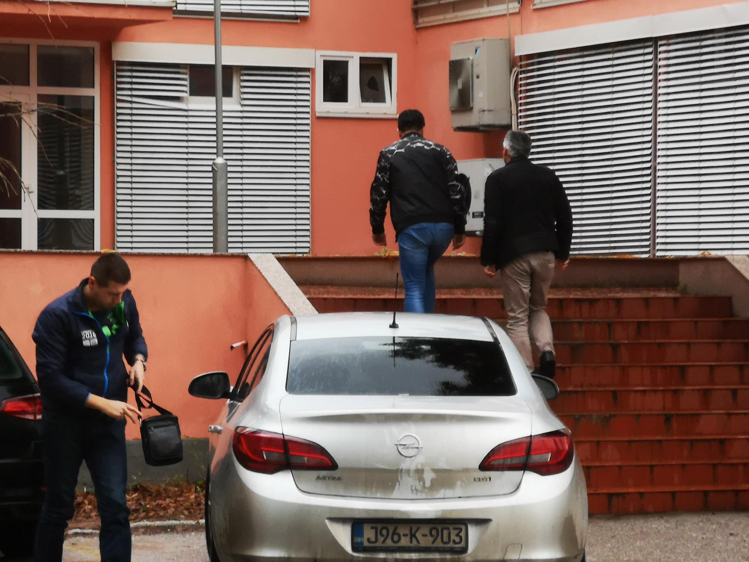 Gani K. i njegov posinak Adis M. predati u nadležnost Tužilaštva HNK