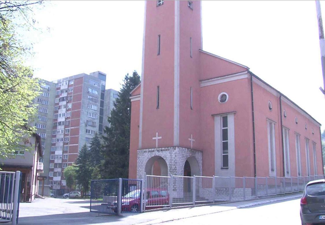 Drama u Zenici: Na božićno jutro pokušao pljačku, vjernici ga zaključali u crkvi!