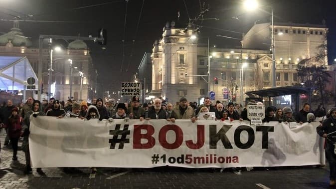 Protest "1 od 5 miliona": Idemo ka instituciji koja je počela da otvara svoja vrata, makar i lažno