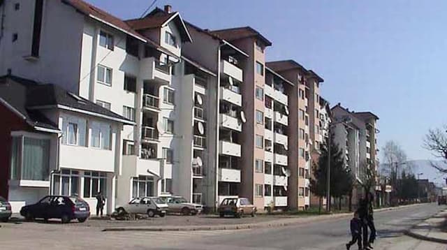 Dobiju stipendiju od Općine, a studiraju u Srbiji