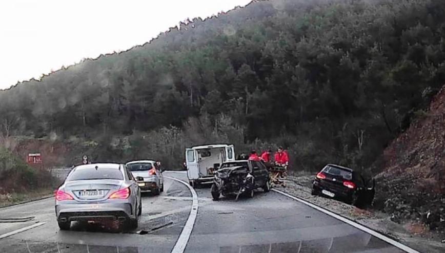 U sudaru dva Golfa troje povrijeđenih