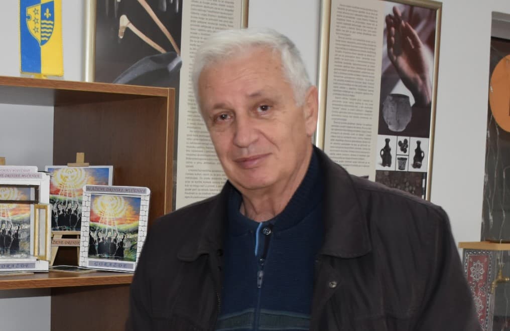 Mujezinović: Stvara i u sedmoj deceniji života - Avaz