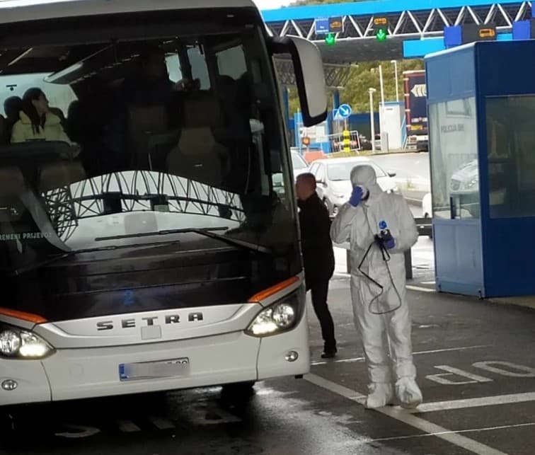 Ušao u BiH: Prve fotografije autobusa s turistima iz Kine od kojeg strahuje region