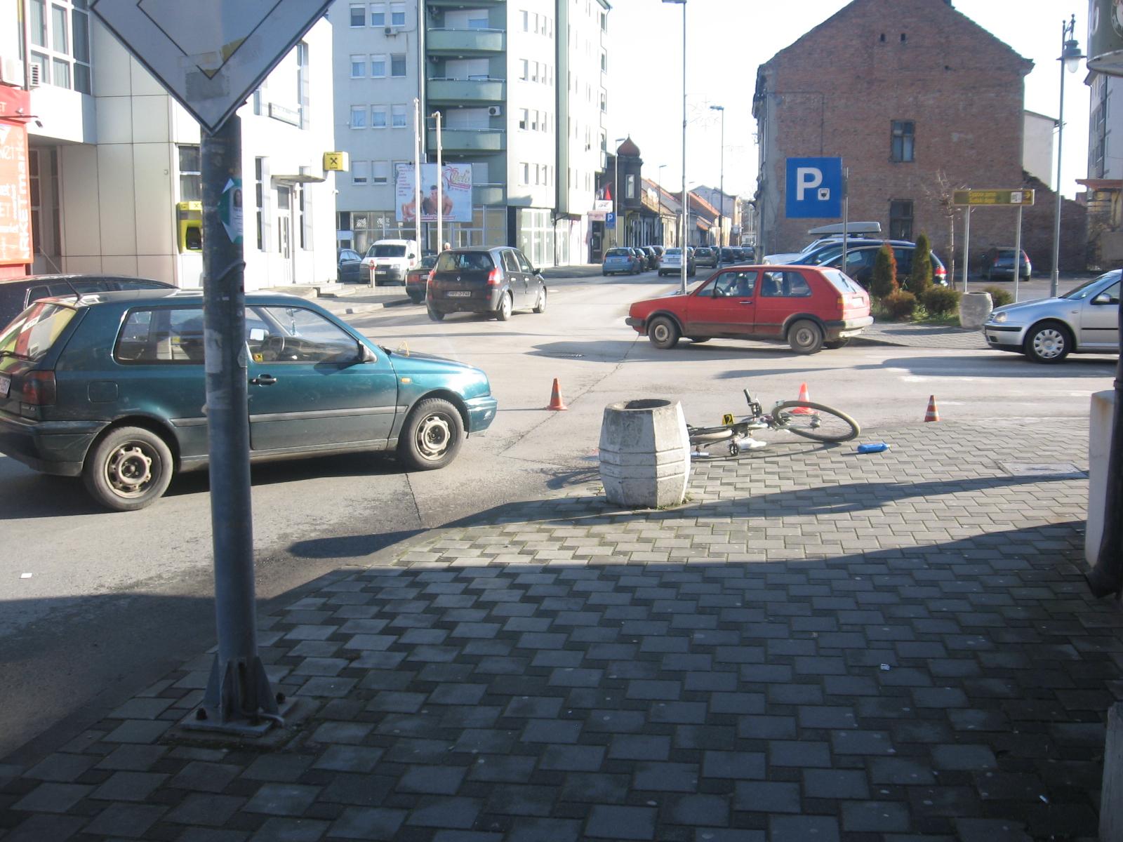 Povrijeđen biciklista - Avaz