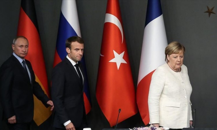 Putin, Makron i Merkel - Avaz