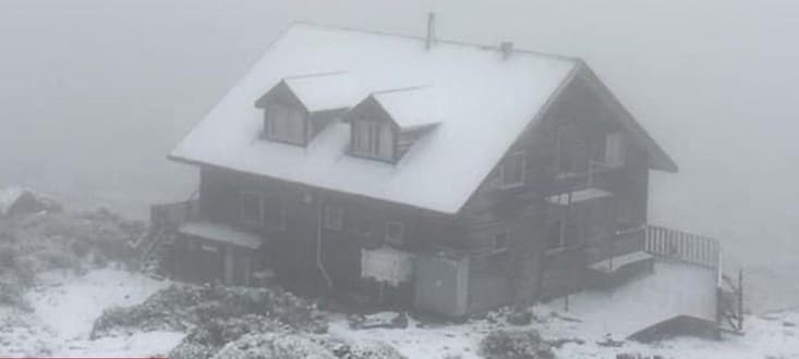 Nakon požara i vrućina u Australiji pao snijeg, iako je još ljeto