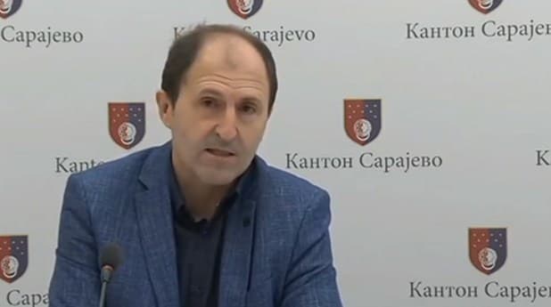 Nenadić: U Sarajevo sutra stiže avion iz Švedske, putnici će u karantin