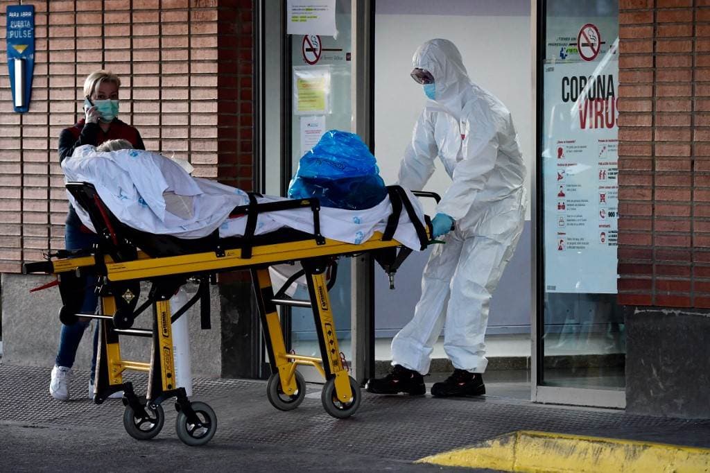 U Španiji u danu umrlo 517 ljudi, mnogi građani se danas vratili na posao