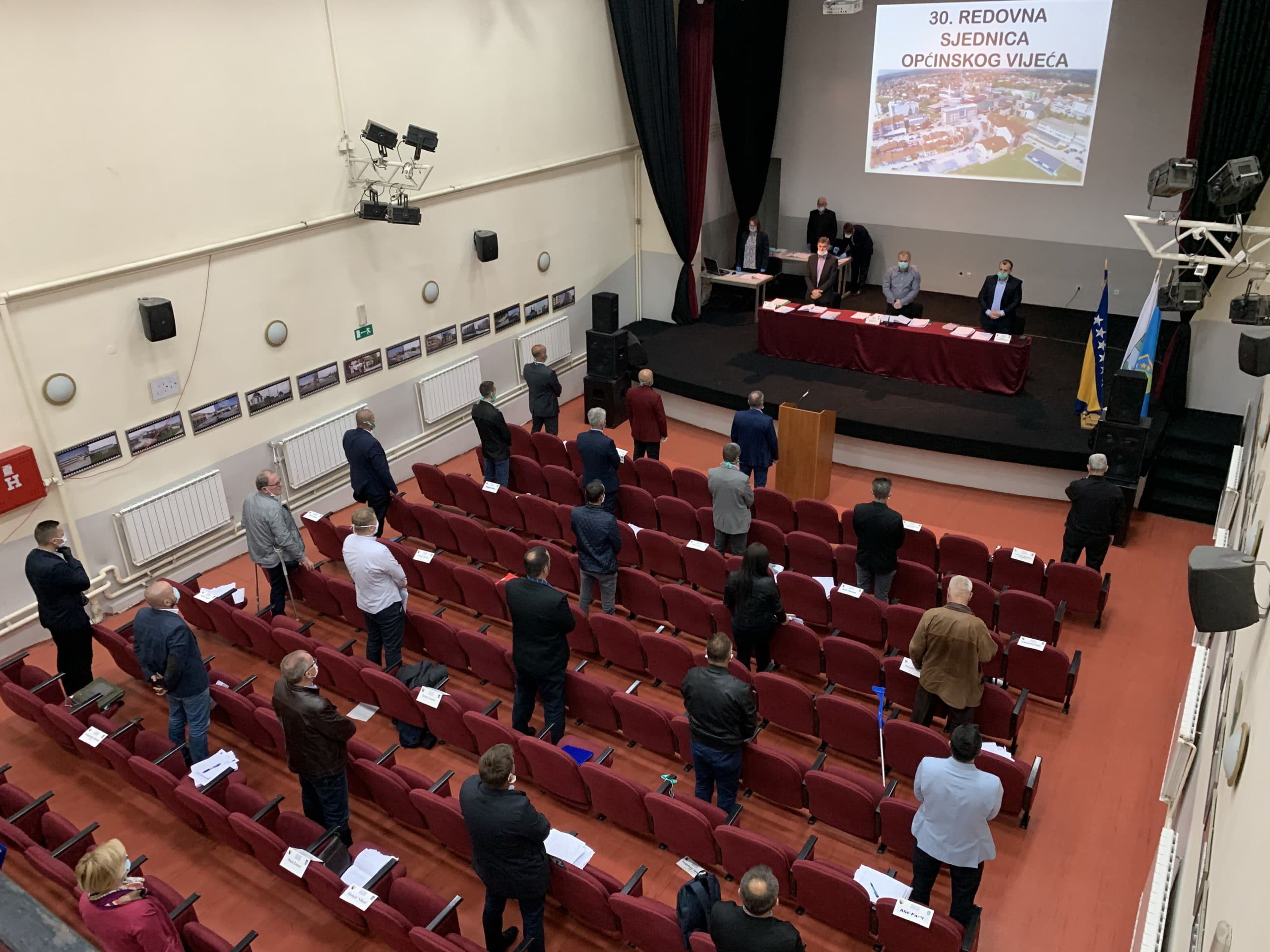Načelnik Kalesije sam sebe počastio „Medaljom sa zlatnim grbom“