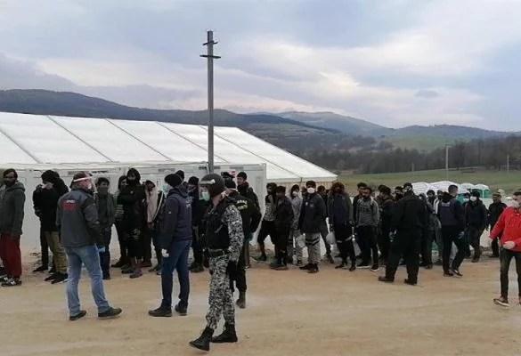 Nakon pobune 300 migranata: Situacija u kampu trenutno mirna