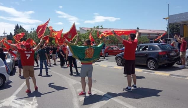 Spektakularnom proslavom Dana državnosti, Crnogorci odgovorili "litijašima"