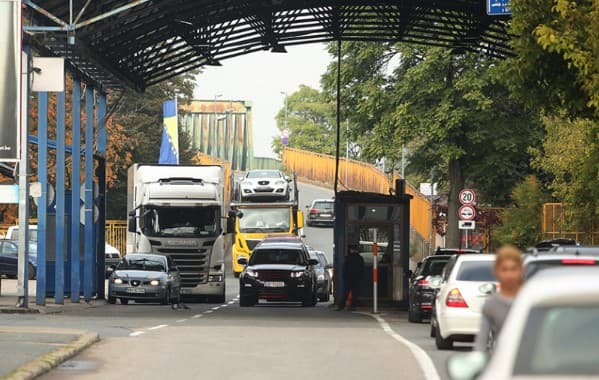 Za dva dana državnu granicu prešlo više od 108.000 ljudi