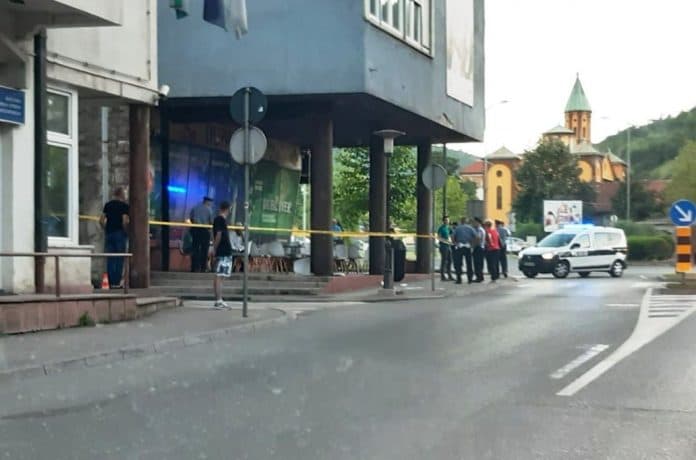 Muškarac zadobio tri ubodne rane, posvađali se zbog psa