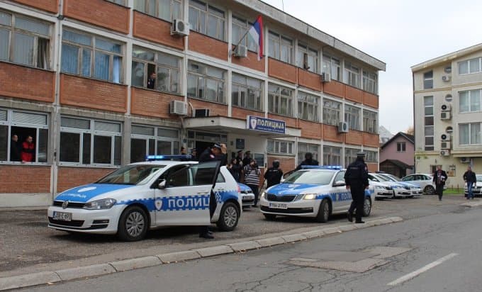 Akcija policije u Bosanskoj Gradišci: Pronađena plantaža droge, uhapšene dvije osobe