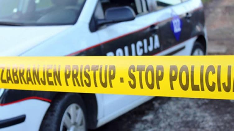 Sudar automobila i motocikla na Butmirskoj cesti, jedna osoba povrijeđena