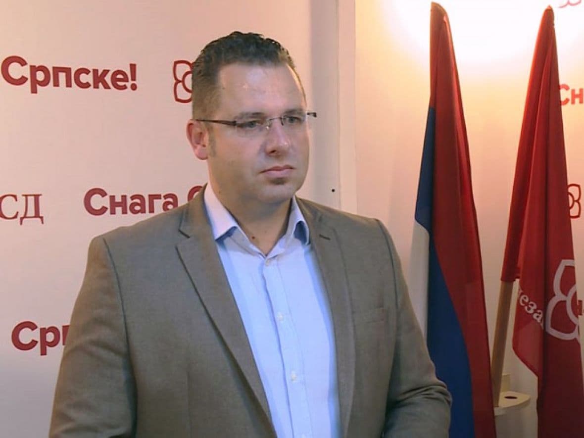 Kovačević: Jeftini Stanivukovićev publicitet koristi DPS-u