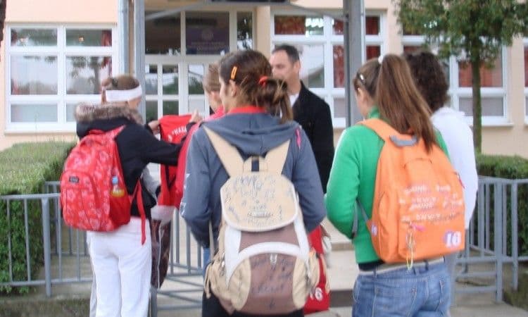 Udruženje roditelja traži sastanak i jasnije definiranje mjera za početak nastave