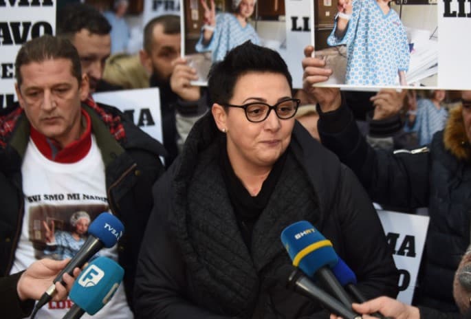 Roditelji Nadin Smajlović predali dokumentaciju Uredu za borbu protiv korupcije na čijem čelu je Erik Larson