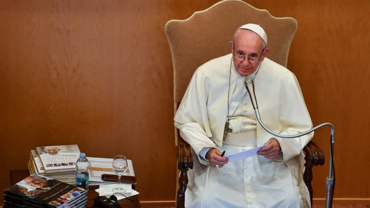 Papa Franjo poslao donaciju za migrante u BiH