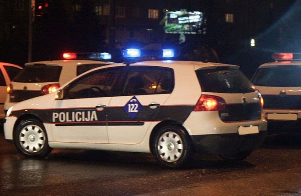 Na Stupu automobil udario biciklistu koji je prevezen na KCUS
