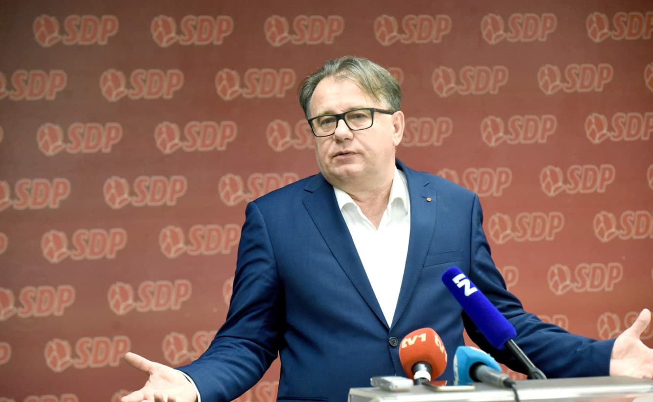 Nikšić: DF je blijedi priljepak, neka se drže toplote skuta svoje SDA