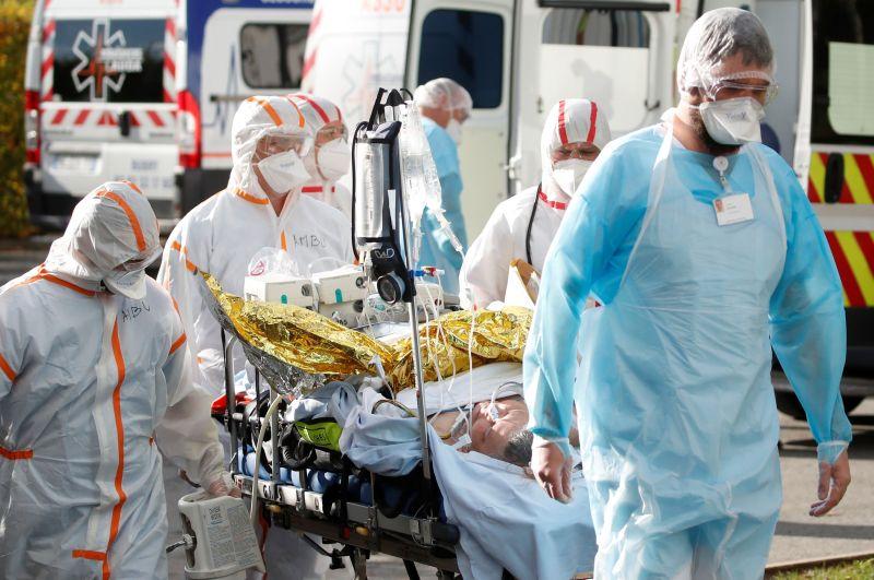 Njemačka šalje vojnike da pomognu pri testiranju i pronalaženju kontakt osoba zaraženih