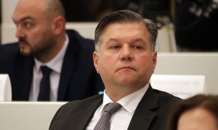 Brkić: Zlonamjerno prebacivanje odgovornosti ministrice Turković na hrvatske dužnosnike