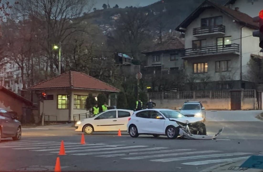 Dvije osobe povrijeđene u udesu na Bistriku