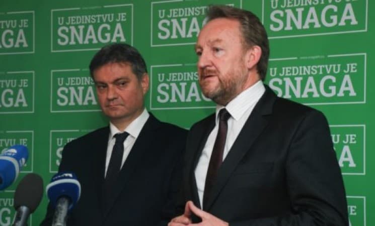 The conflict between Izetbegović and Zvizdić
